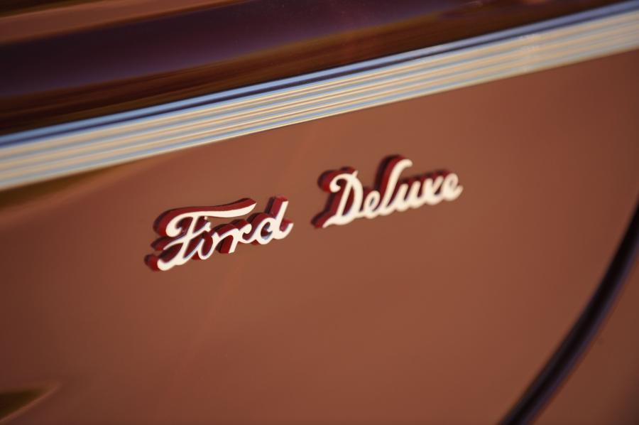  Ford DeLuxe Convertible Coupe 1940 года  (фото 75 из 80)